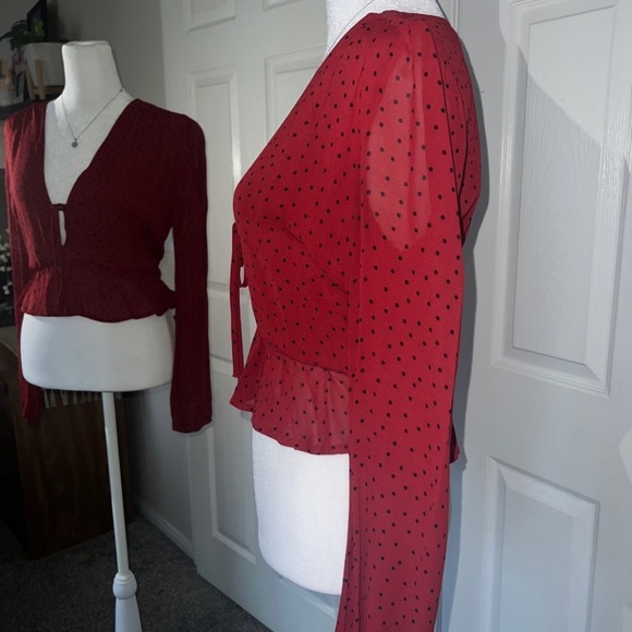 Gorgeous Reformation Nikki Red Polka Dot Blouse Size XS - Picture 5 of 11